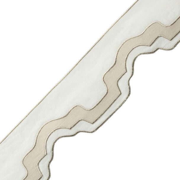 Cecilly Appliqué Border - Bisque