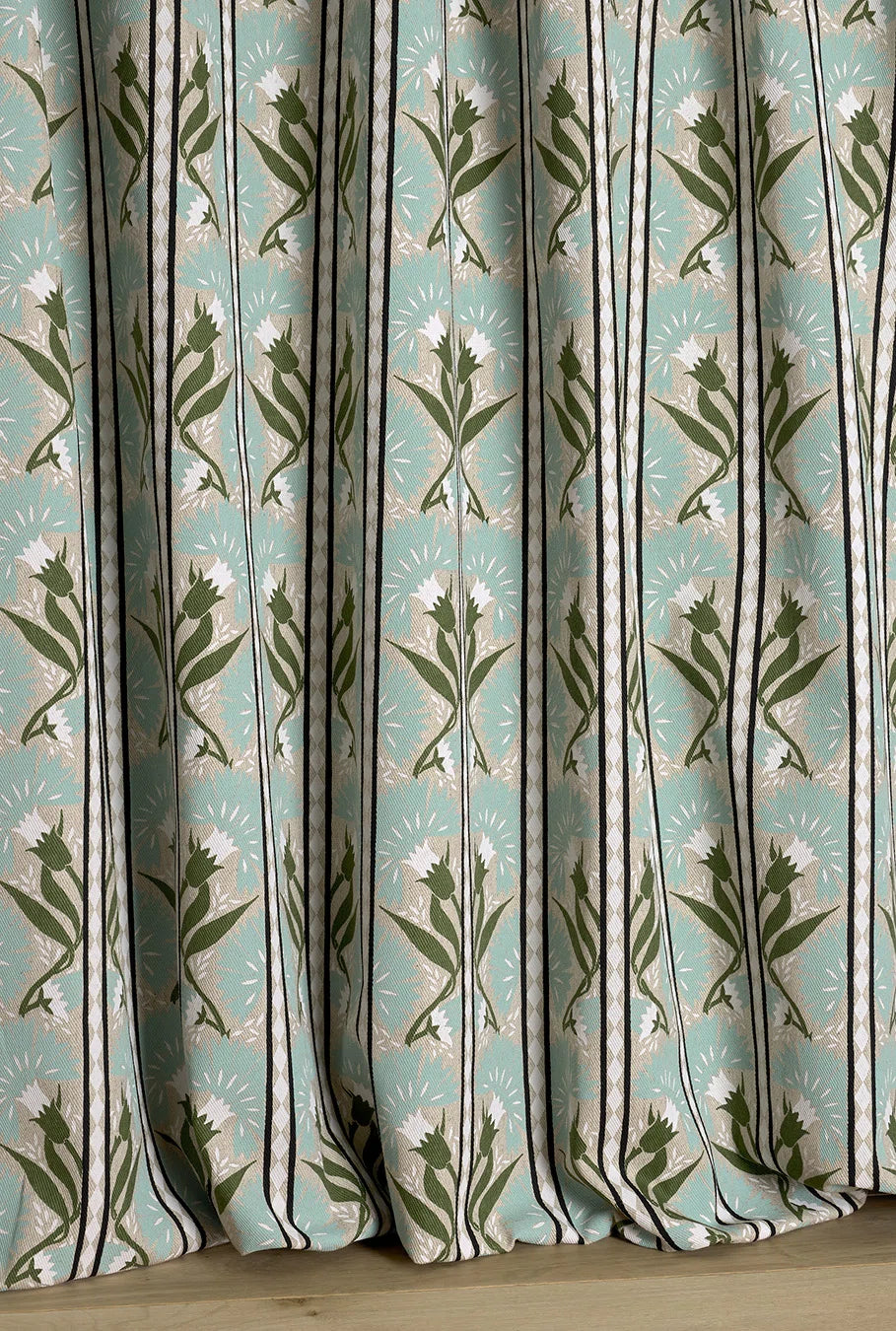 Pierre Frey Carnation stripe — scenography