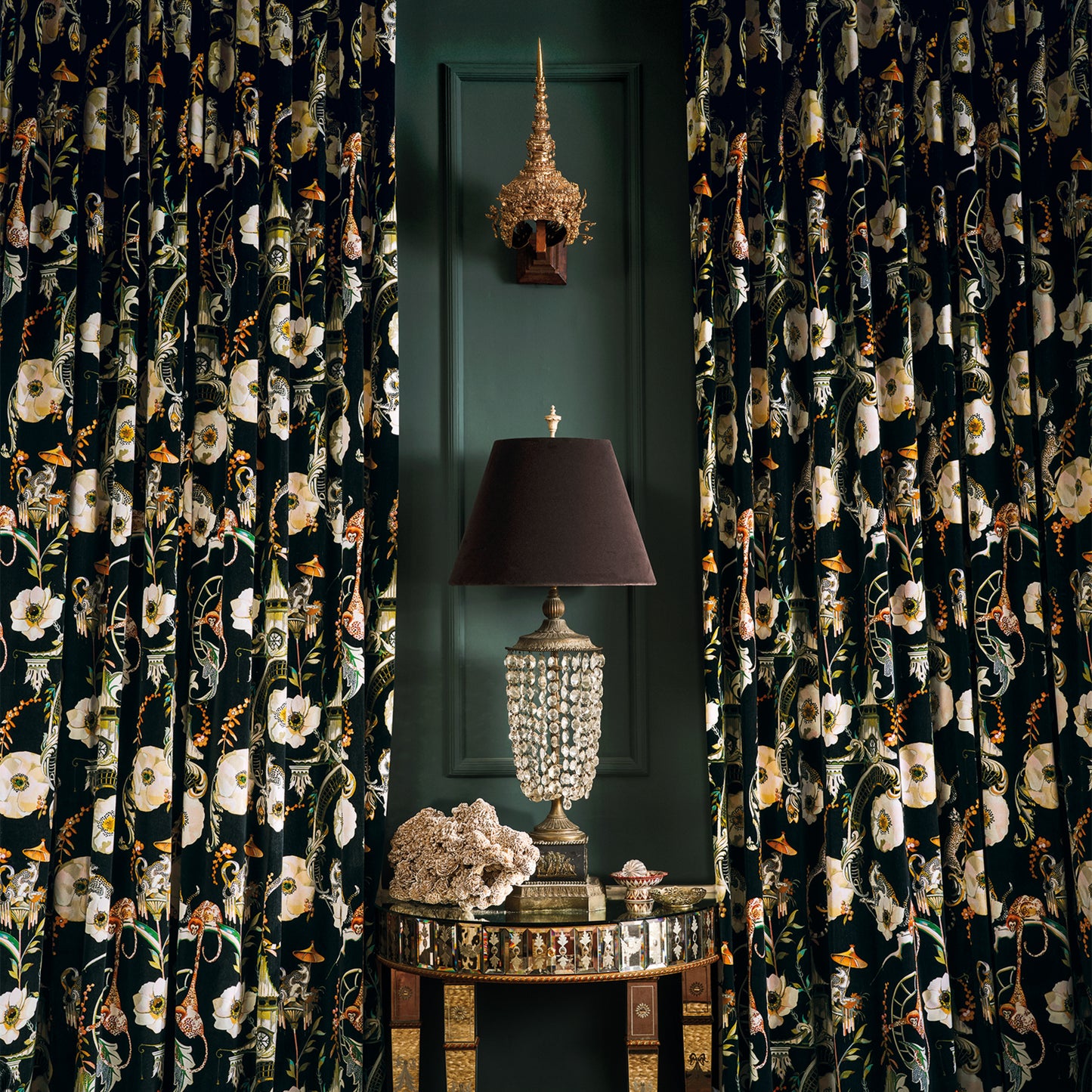 Romo | Euphoria Velvet – Secret Garden