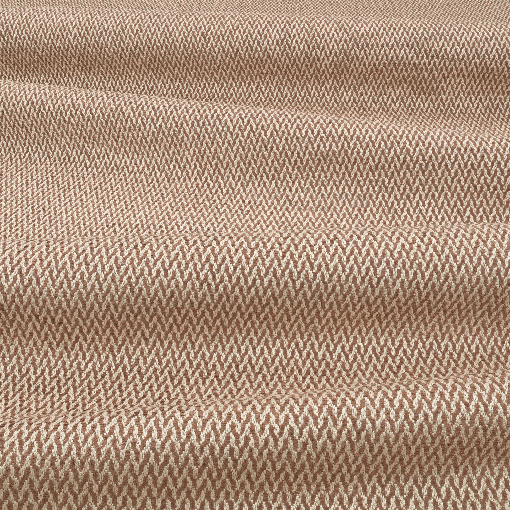 Pierre Frey Romo | Luiz – Cinnamon — scenography