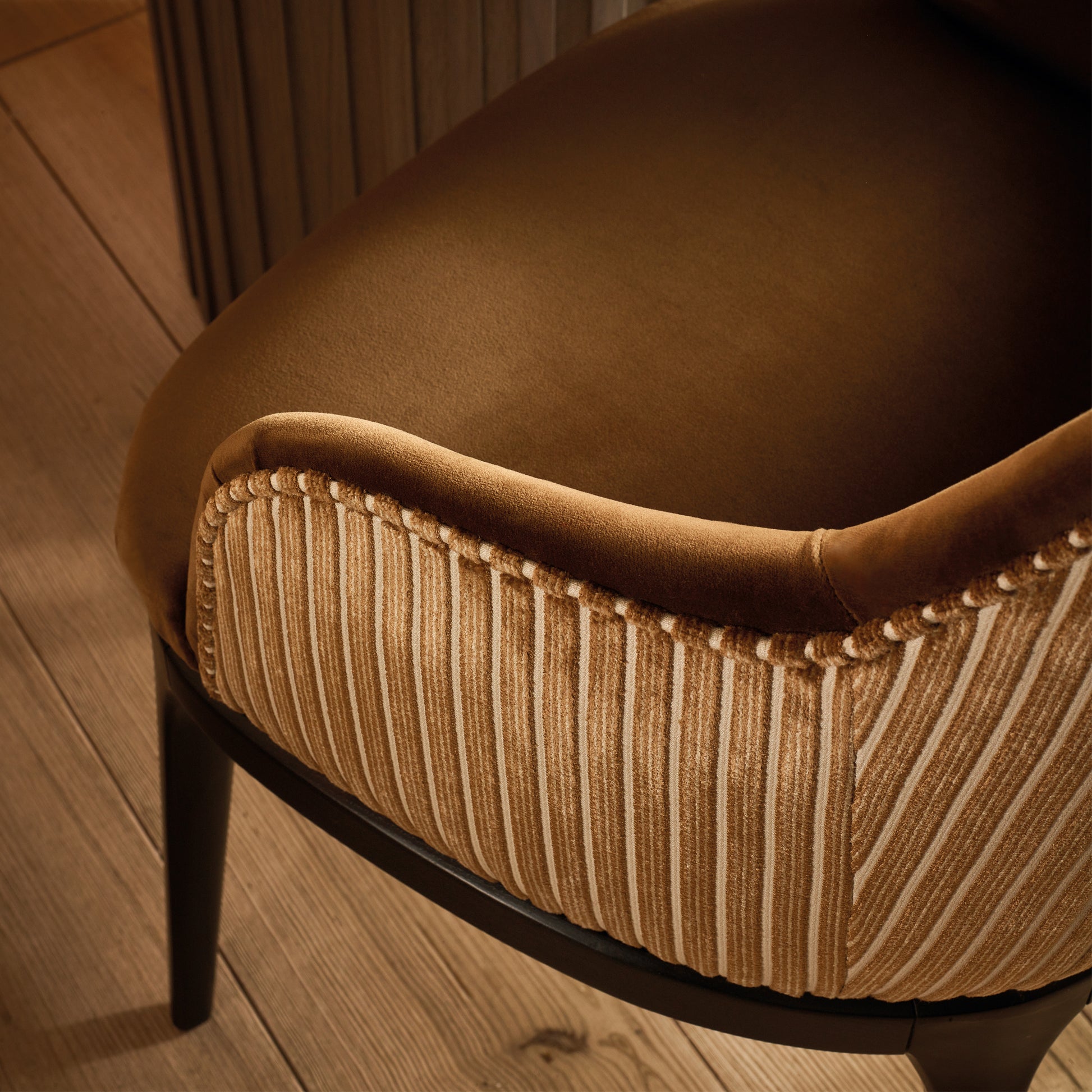 Pierre Frey Romo | Stria – Copper — scenography