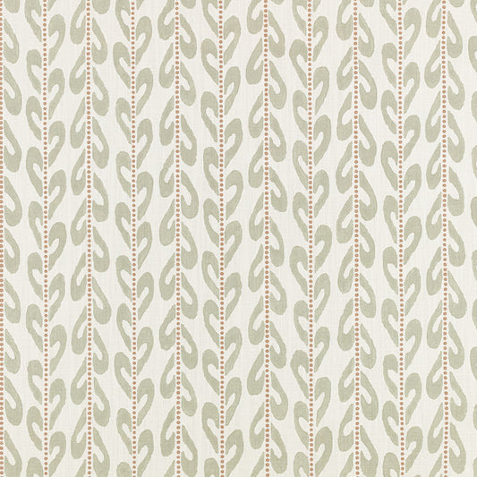 Romo Alden in Lemongrass