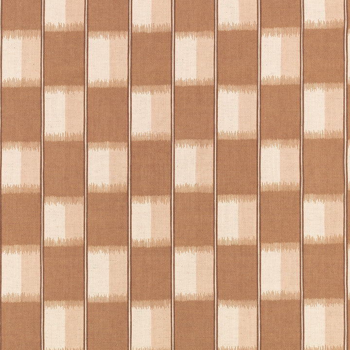 Romo Zhari in Tuscan Pink