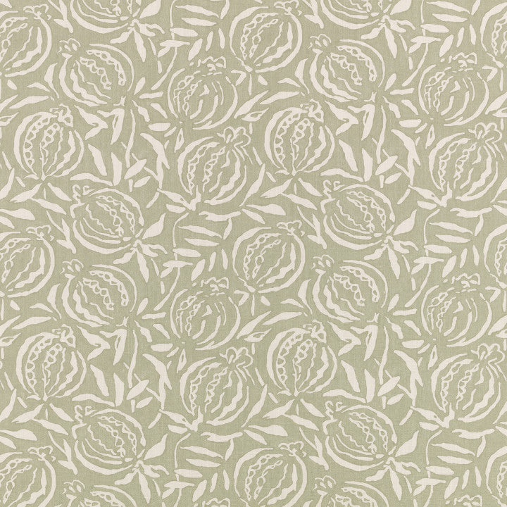 Romo Taia in Lemongrass