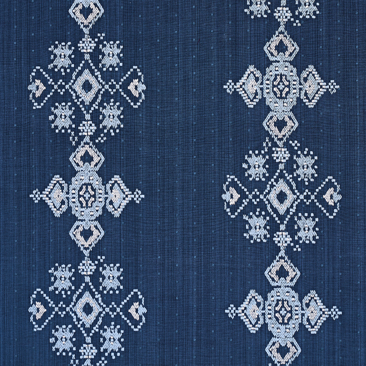 Schumacher | Nadira Embroidery fabric - 82070