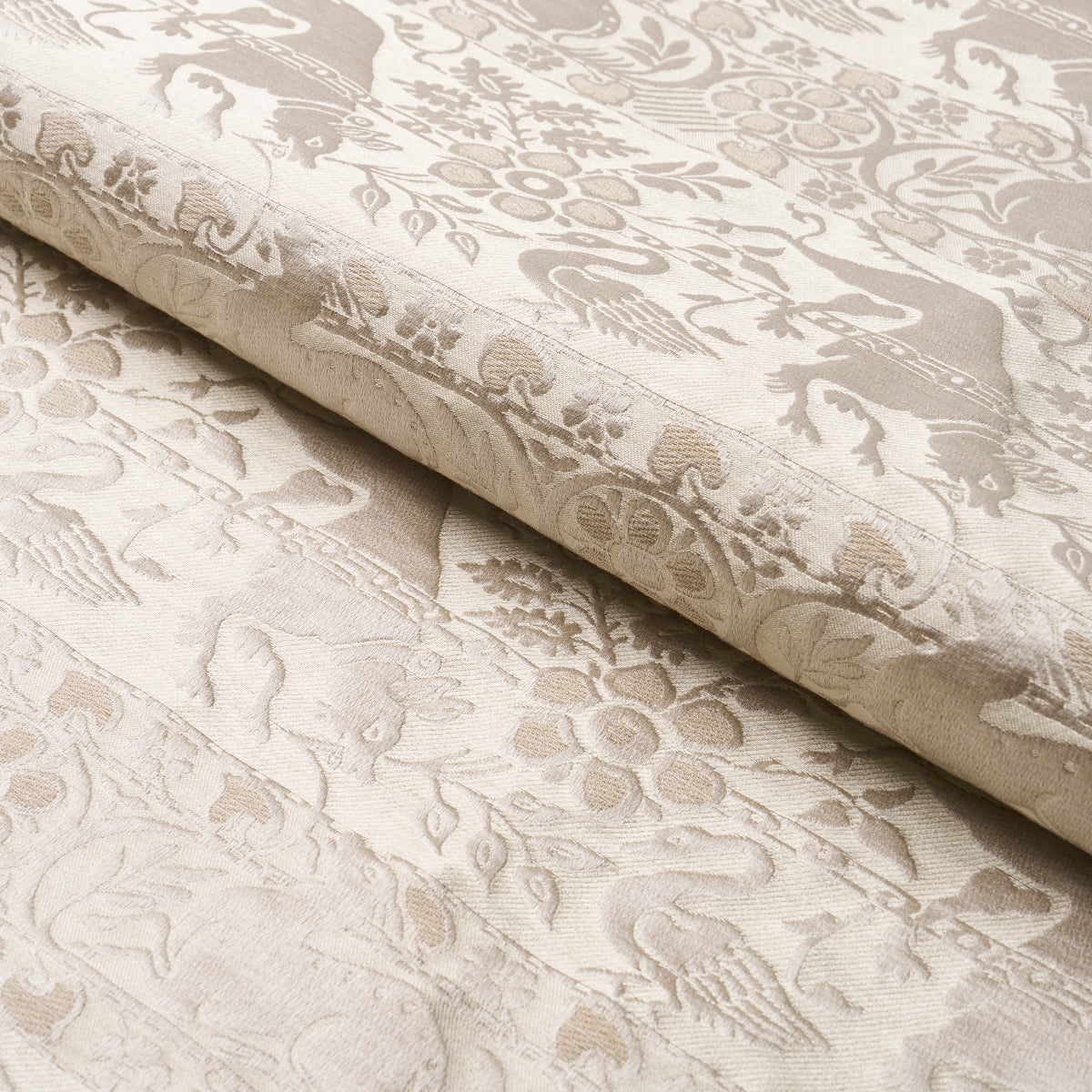 Schumacher | Animali fabric - 83121