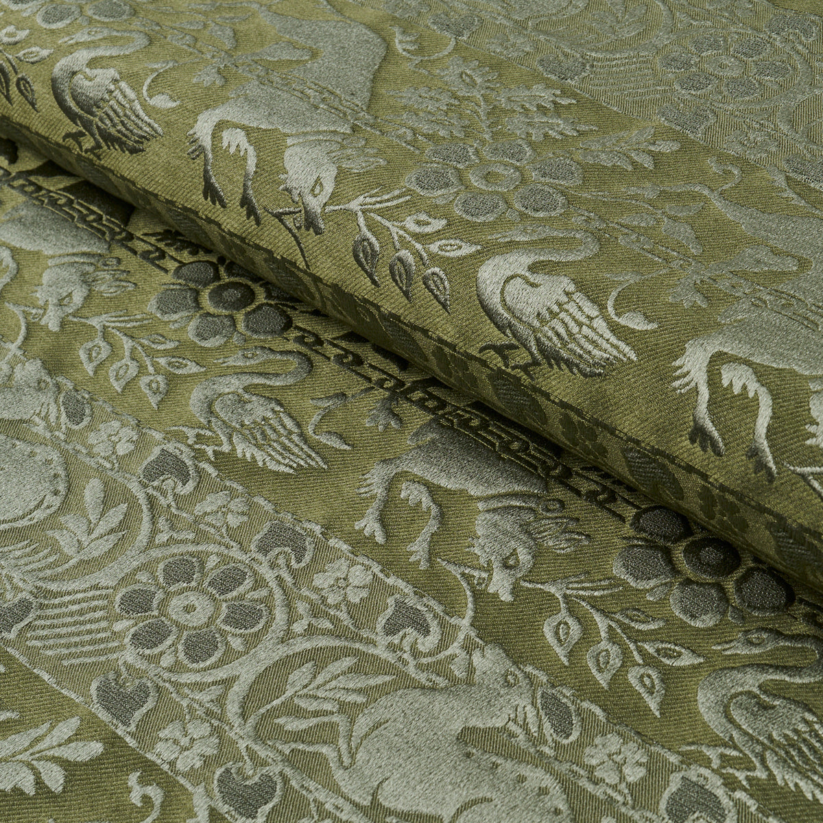 Schumacher | Animali fabric - 83123