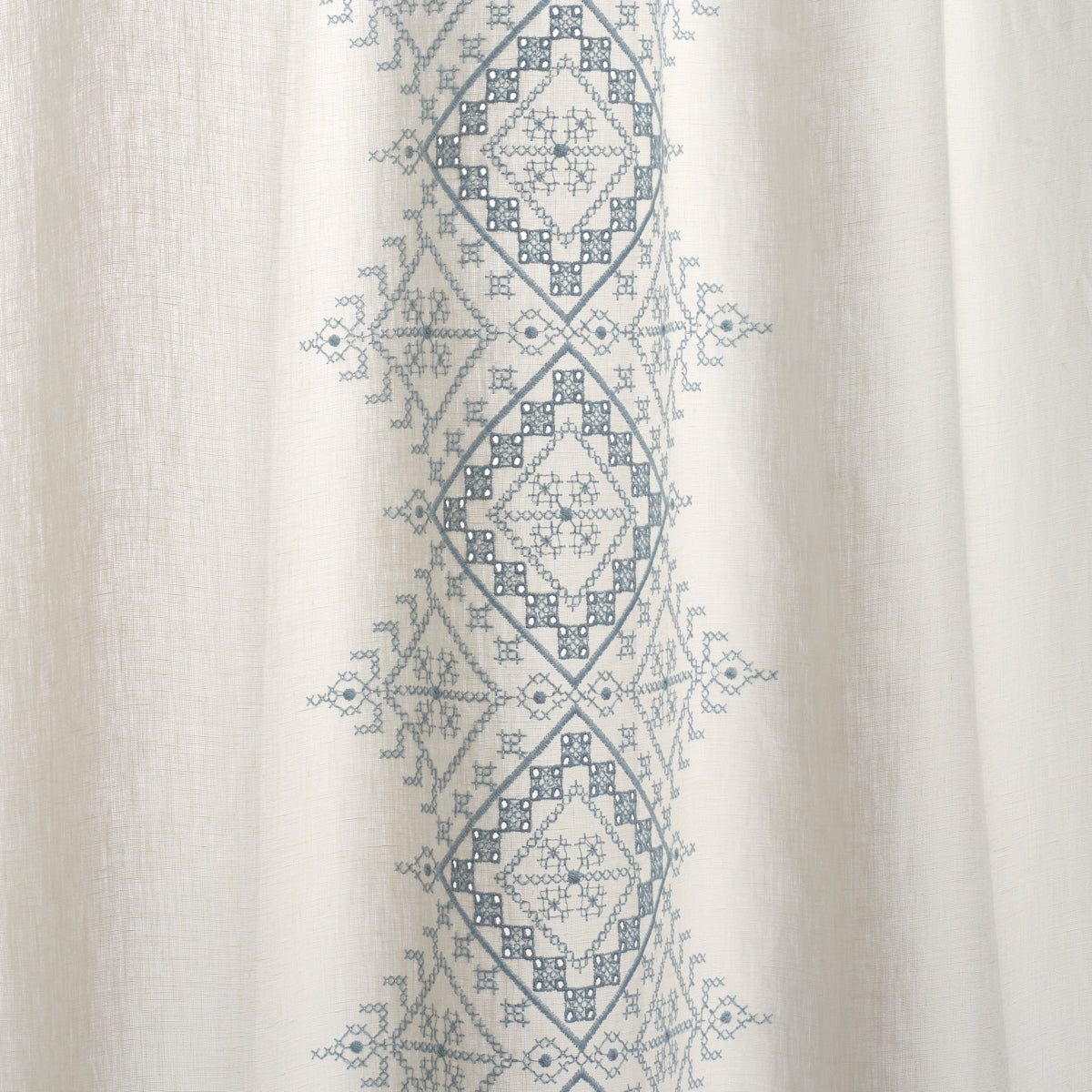 Schumacher | Birgitta Sheer fabric - 85120