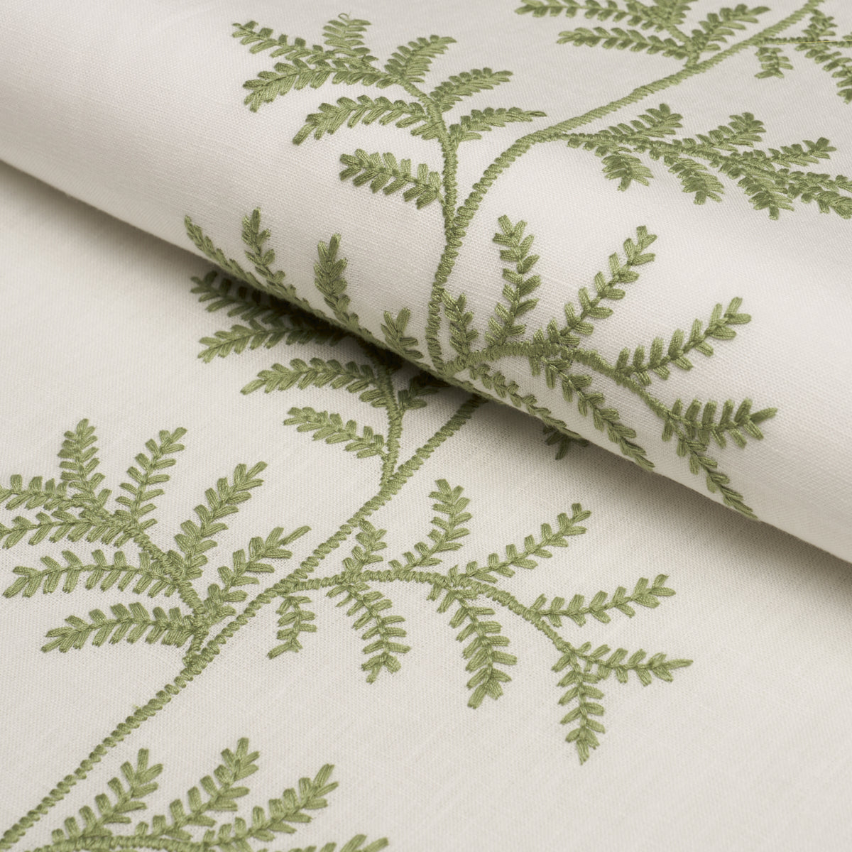 Schumacher | Eloise Embroidery fabric - 85630