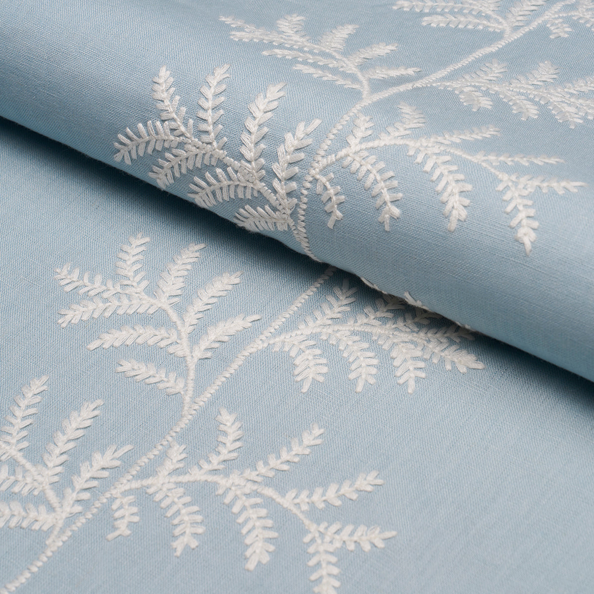 Schumacher | Eloise Embroidery fabric - 85632