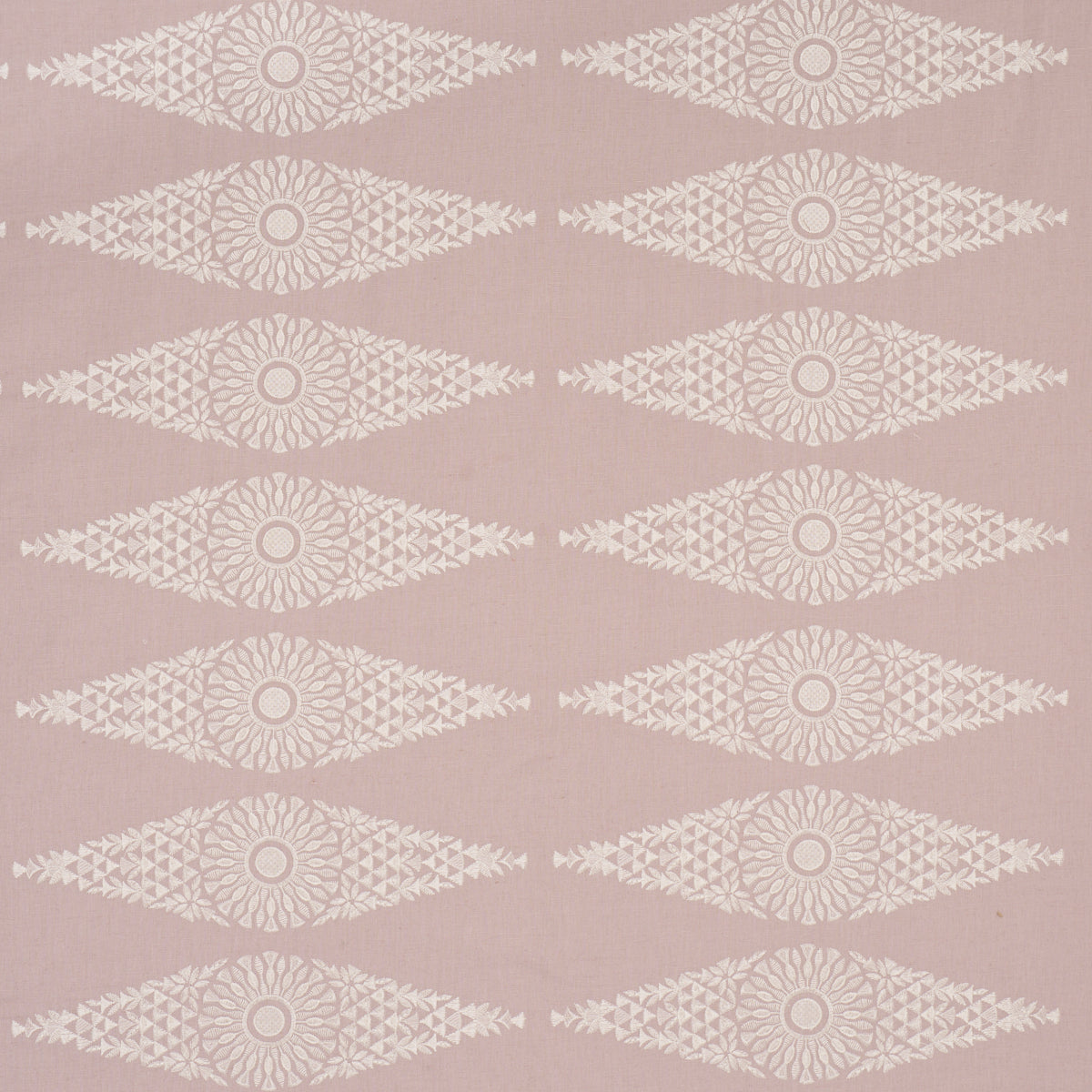 Schumacher | Tasmin Embroidery fabric - 85670