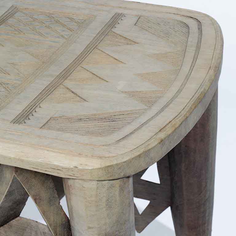 de Le Cuona | African Engraved Table XXL No.1 – Natural