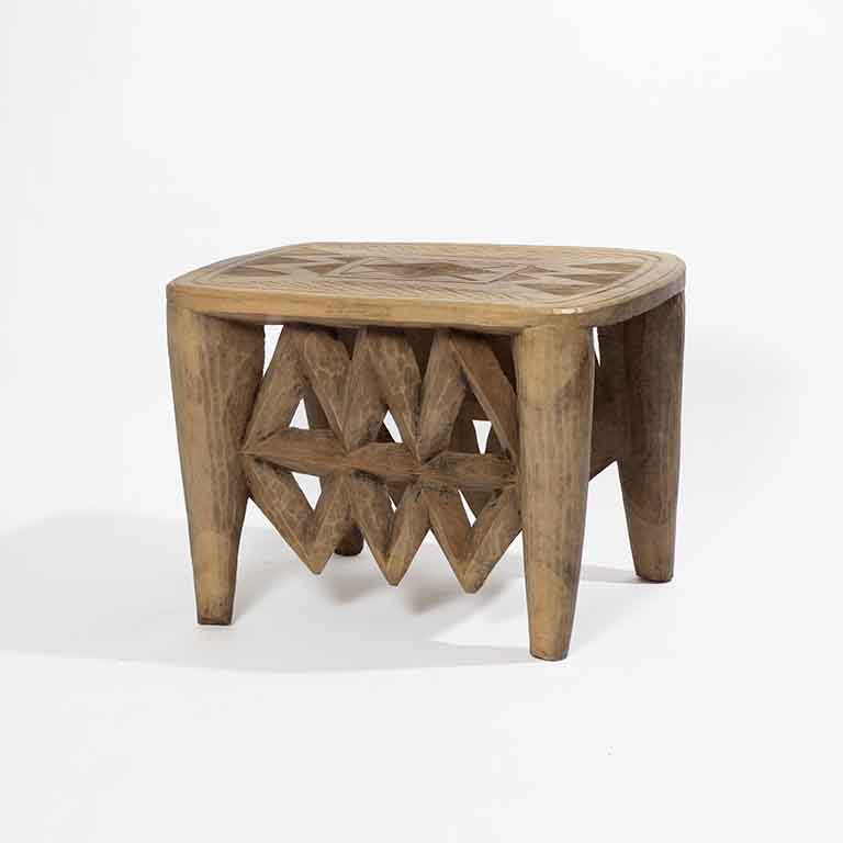 de Le Cuona | African Engraved Table XXL No.2 – Natural
