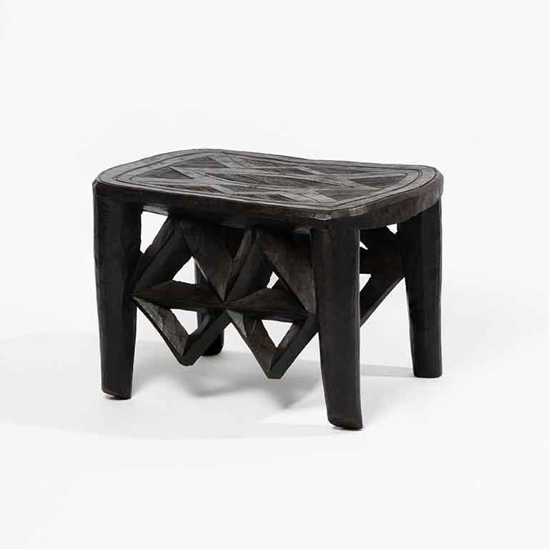 de Le Cuona | African Engraved Table Large No.3 – Brown