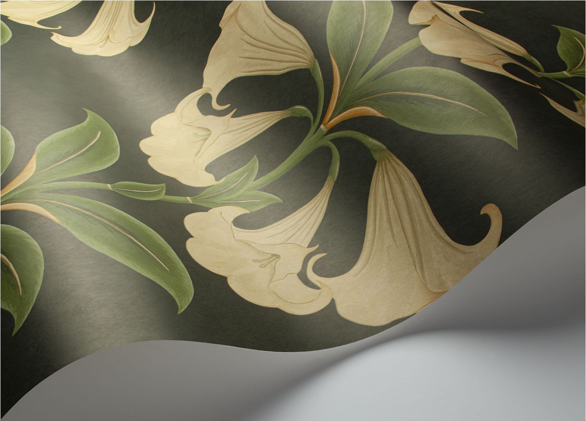 Cole & Son Angel's Trumpet - interior