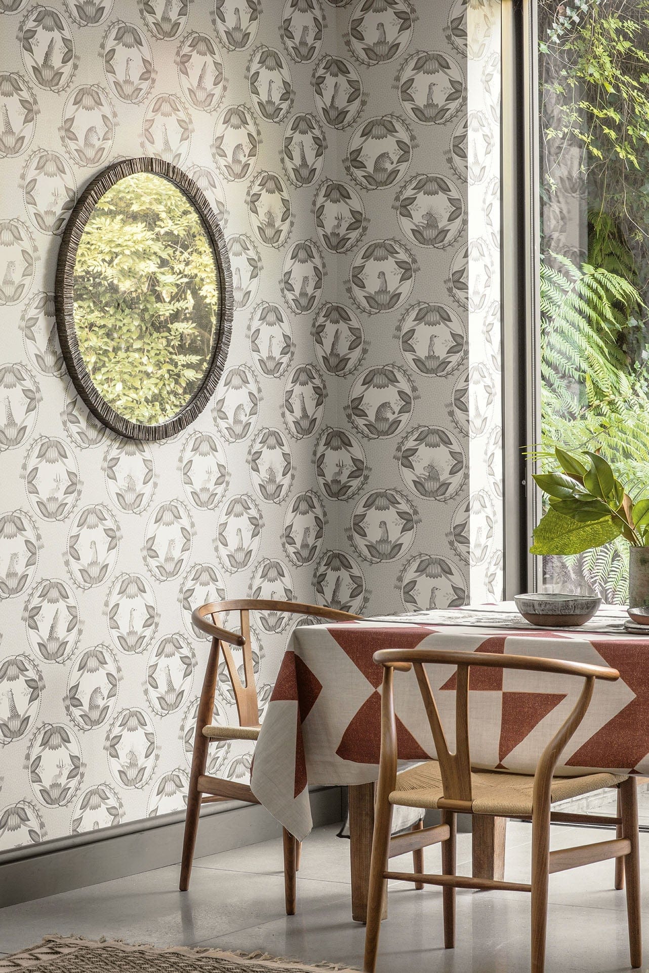 Cole & Son Ardmore Cameos - interior