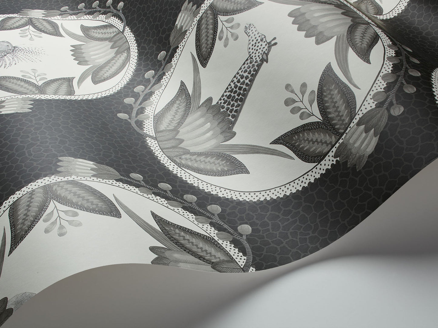 Cole & Son Ardmore Cameos - interior