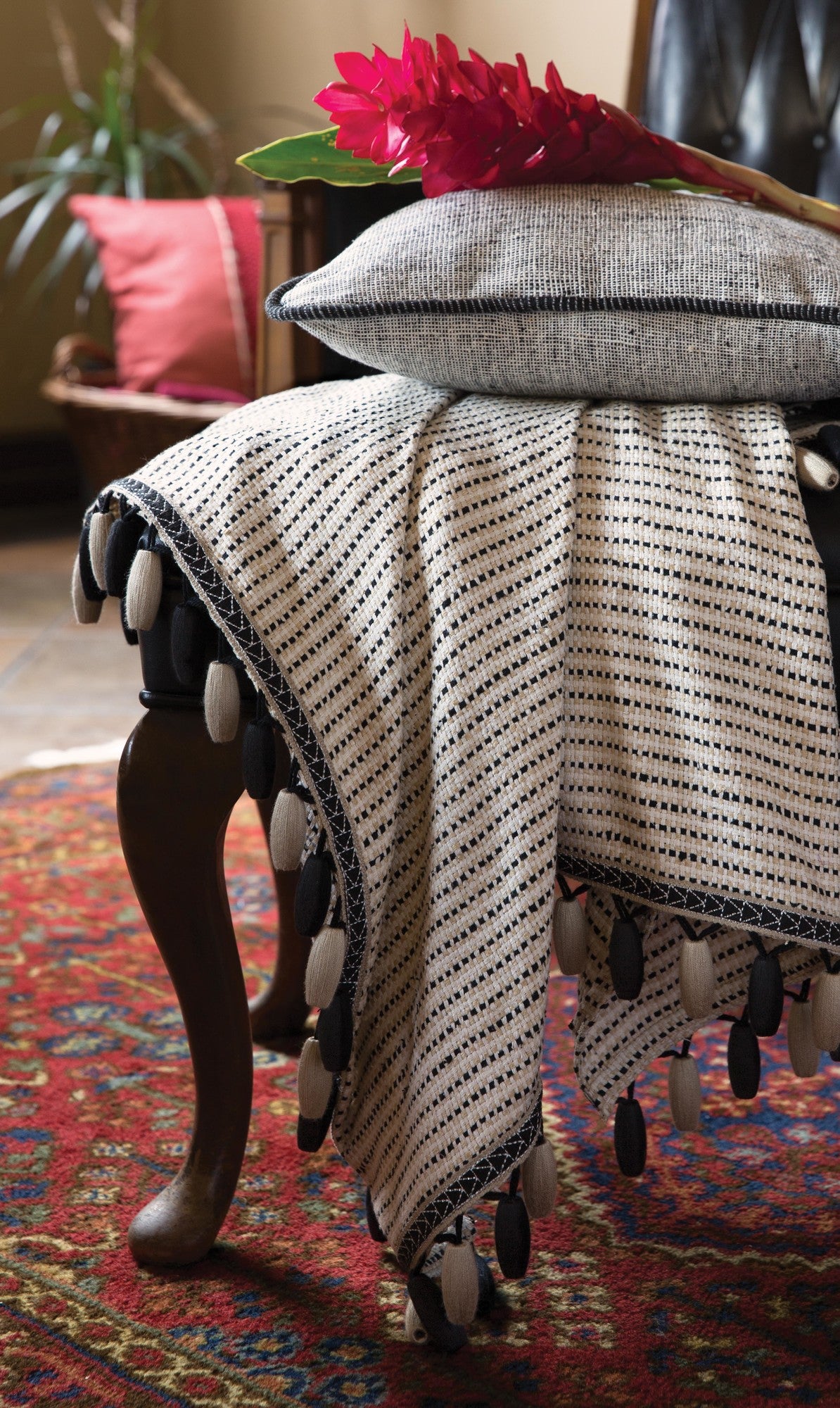 Samuel and Sons Lazo Cord with Tape — scenography