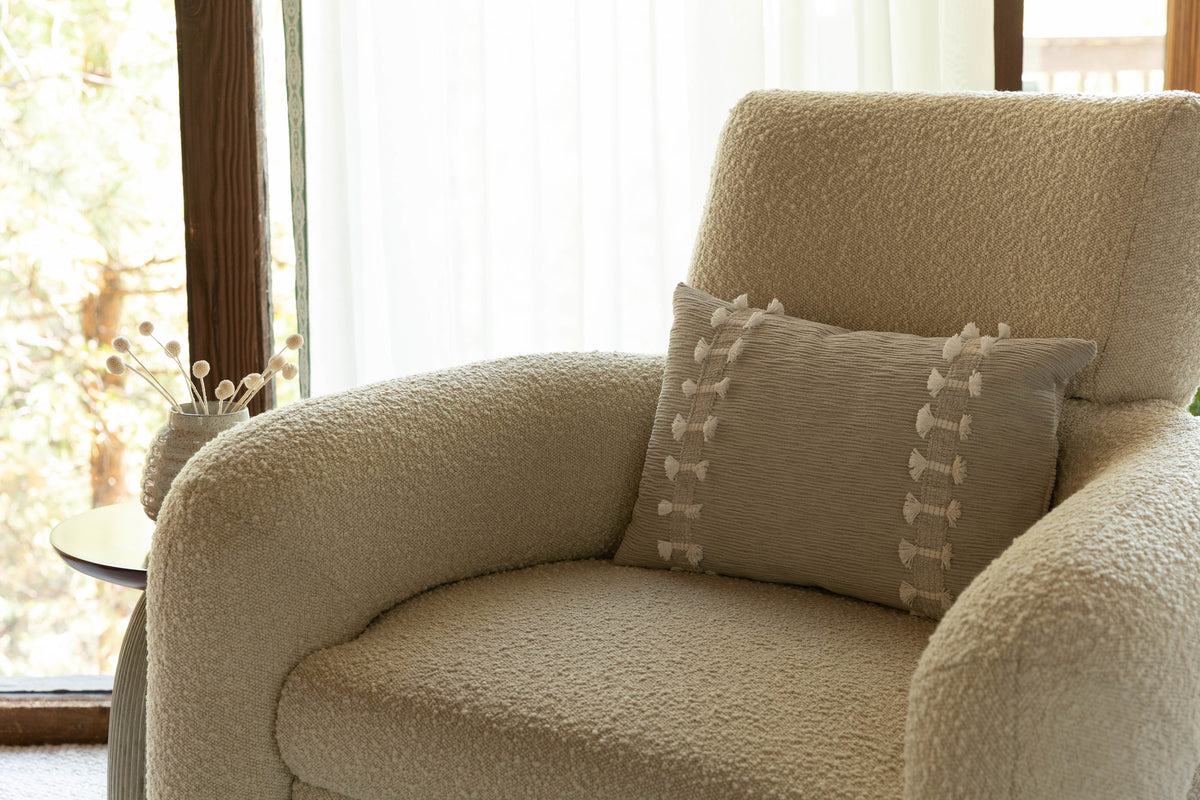 Samuel and Sons Aspen Tufted Border — scenography