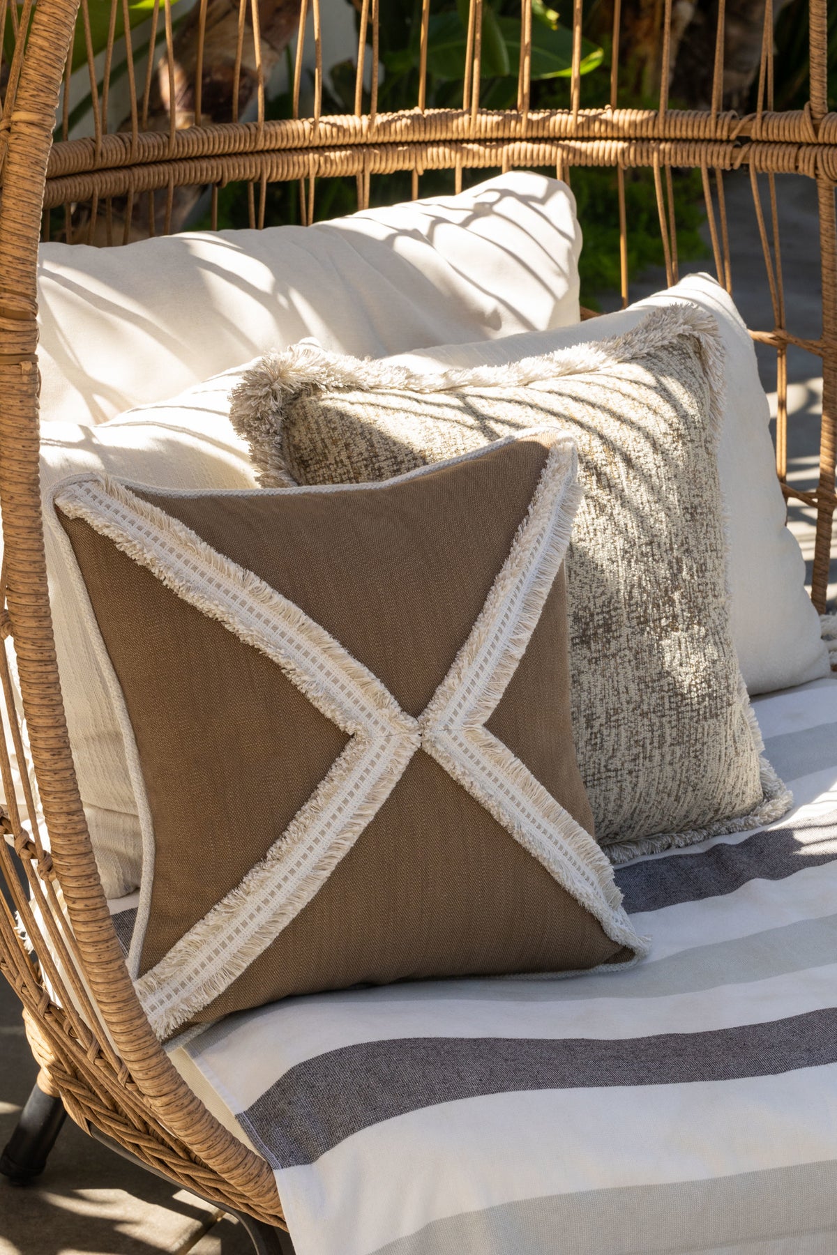 Samuel and Sons Aspen Brush Fringe — scenography