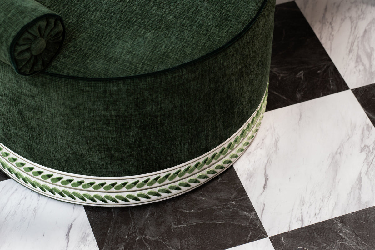 Samuel and Sons Maxim Velvet Border — scenography