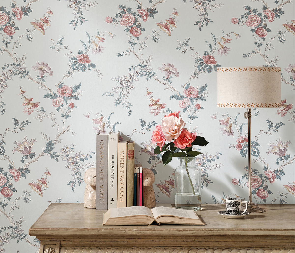 Nina Campbell | Odile Wallpaper - room setting