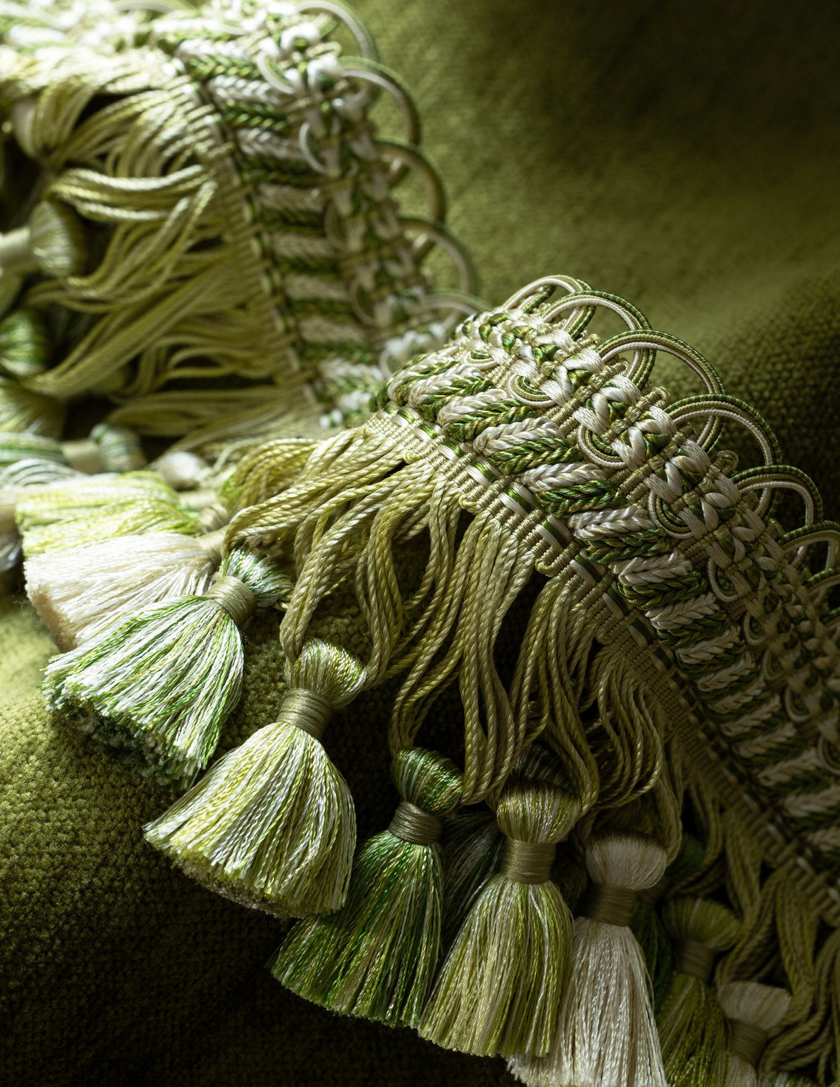 Samuel and Sons Bagatelle Scalloped Tassel Fringe — scenography