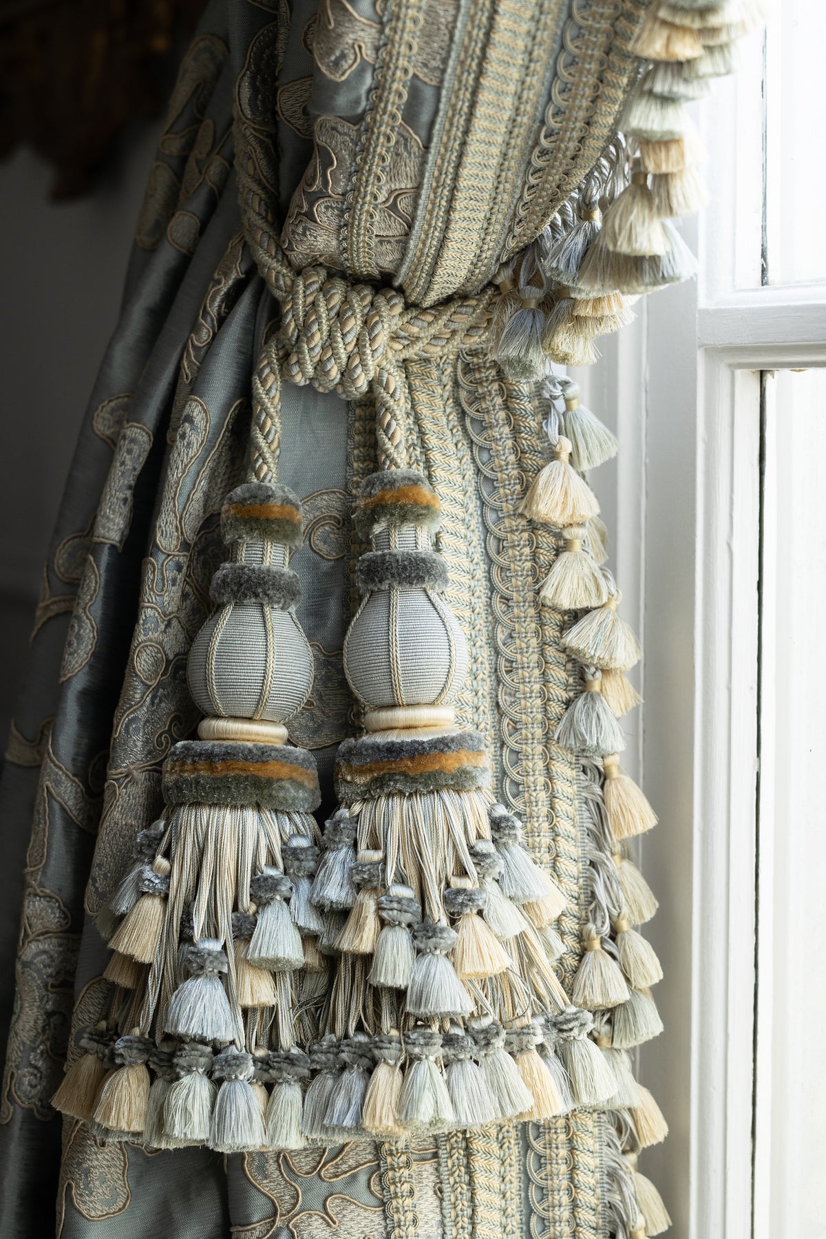 Samuel and Sons Bagatelle Braided Gimp — scenography