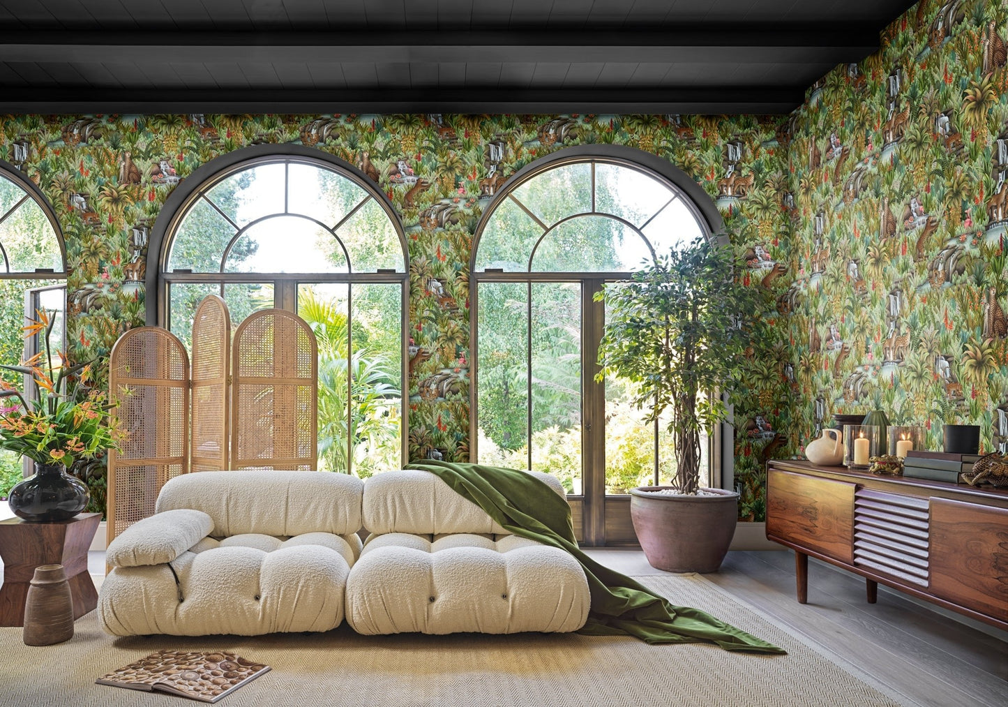Cole & Son Injisuthi - interior