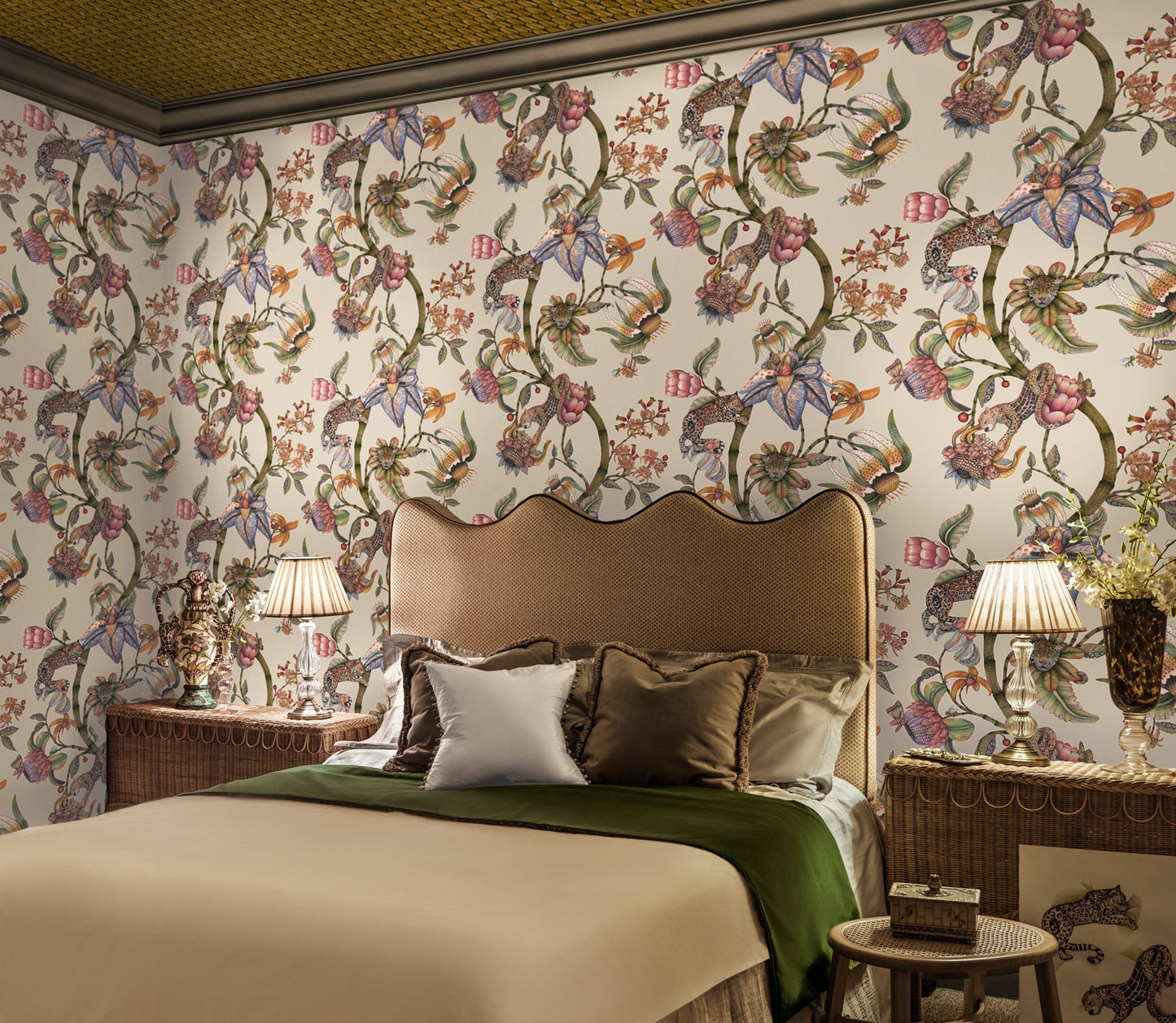 Cole & Son Protea Panthera - interior