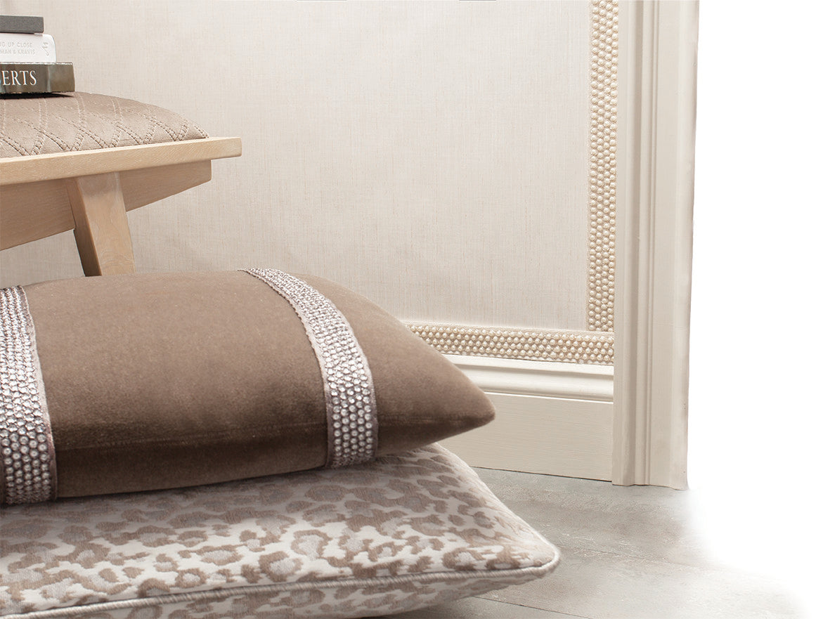 Samuel and Sons Juliette Pearl Border — scenography