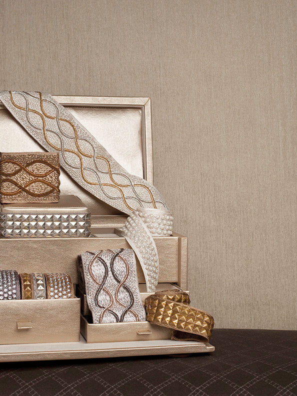 Samuel and Sons 1.5" Orion Studded Border — scenography