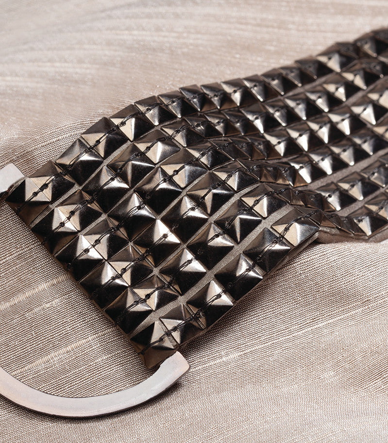 Samuel and Sons Orion Studded Holdback — scenography