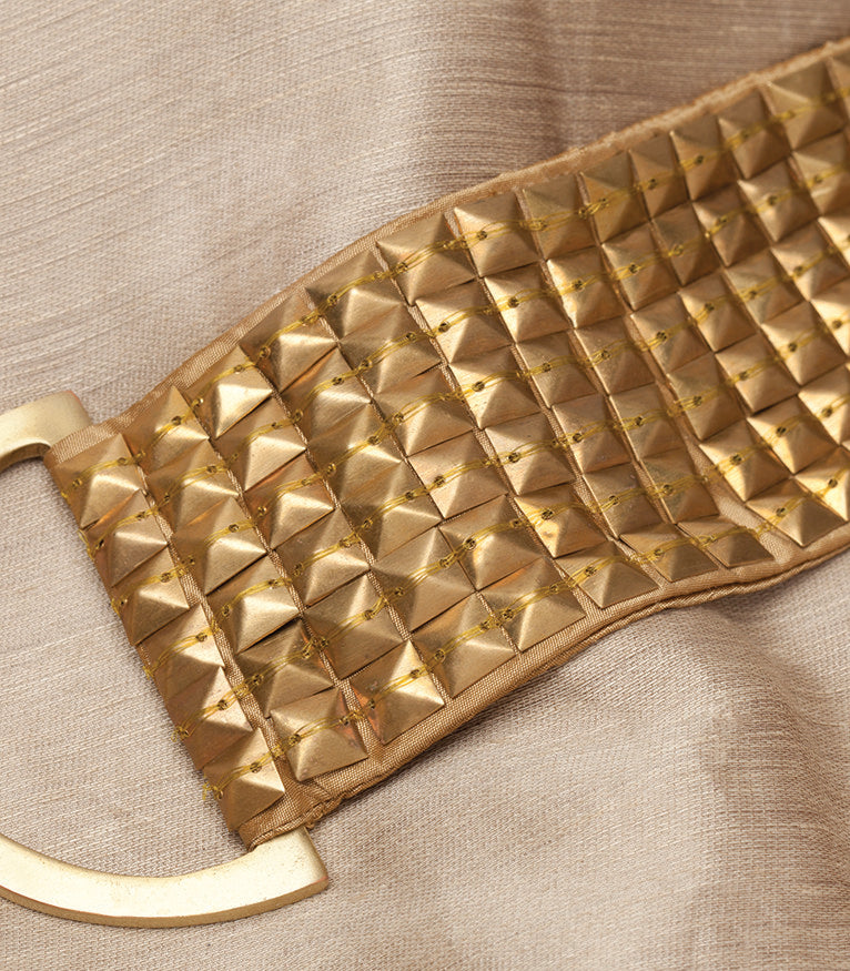 Samuel and Sons Orion Studded Holdback — scenography