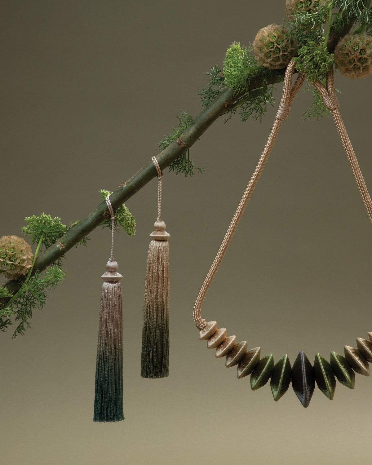 Samuel and Sons Coronet Holdback — scenography