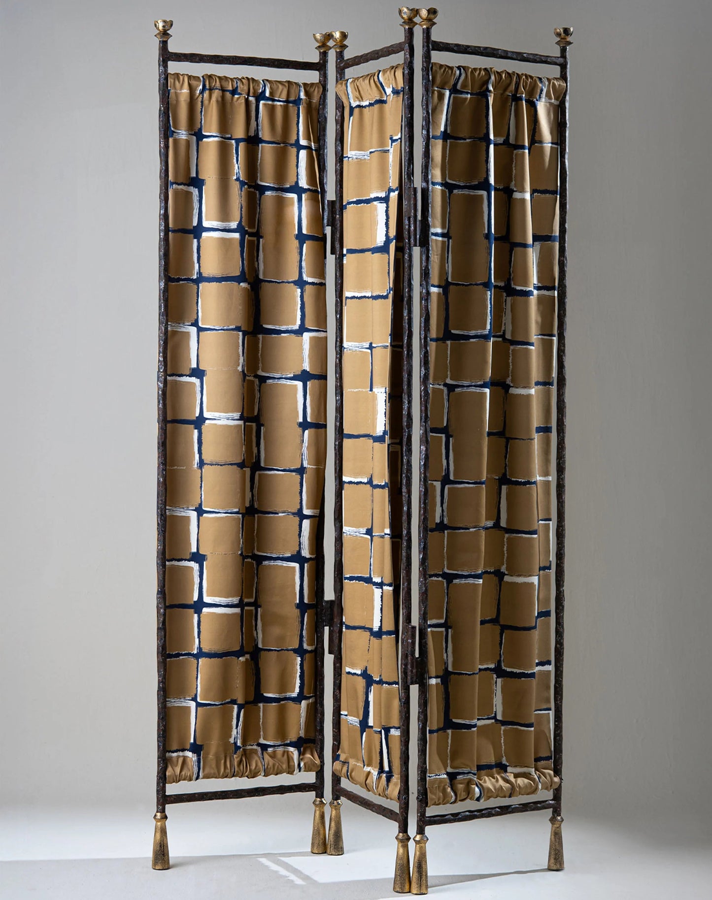 Porta Romana | Stanley Screen