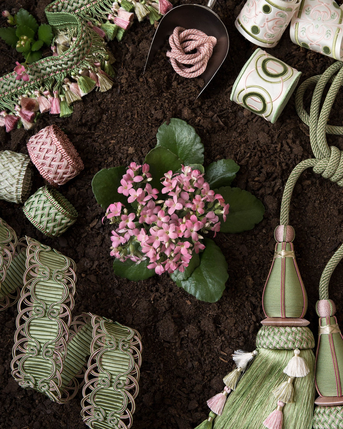 Samuel and Sons Chevallerie Cord with Lip — scenography