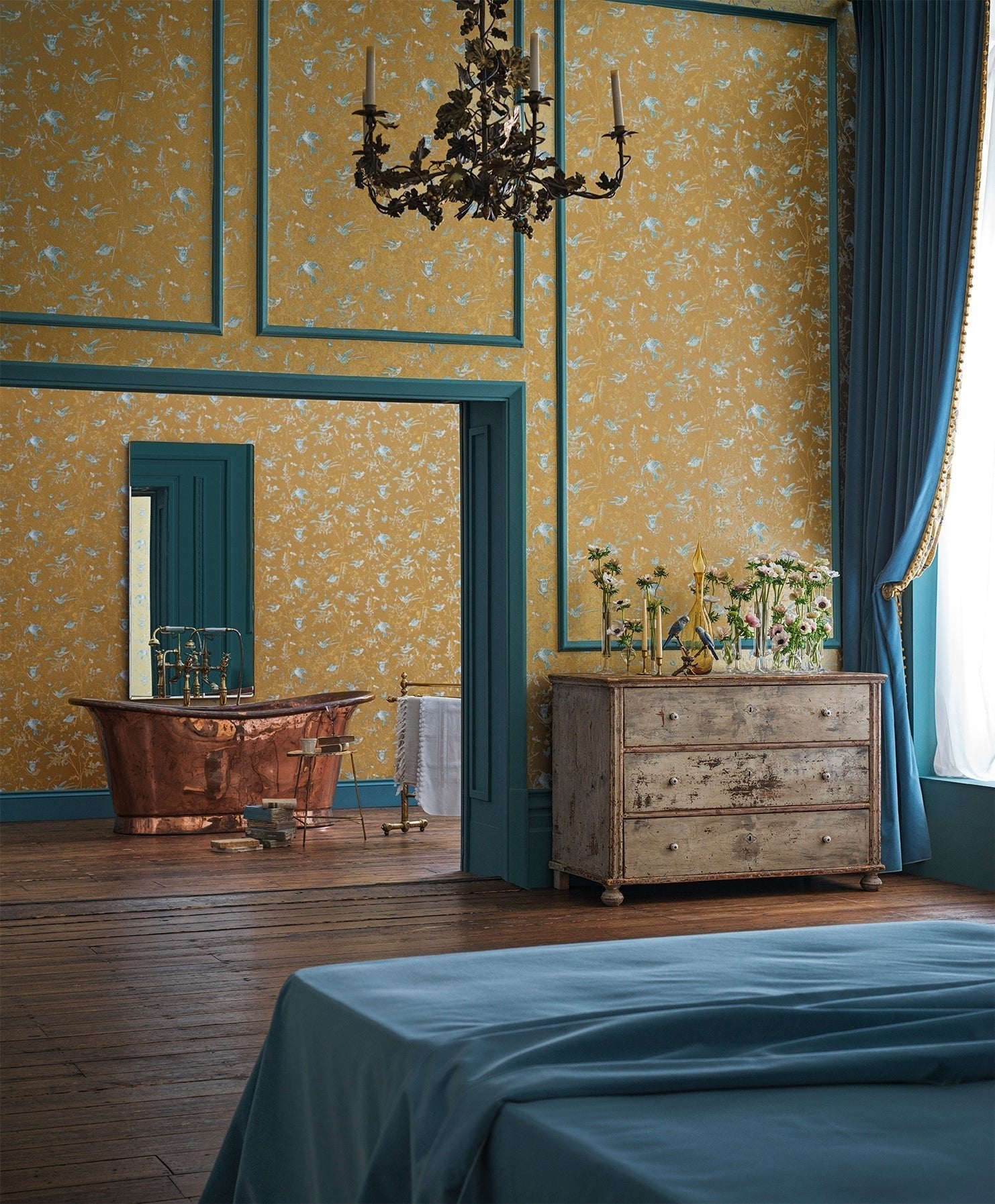 Cole & Son Hummingbirds - interior