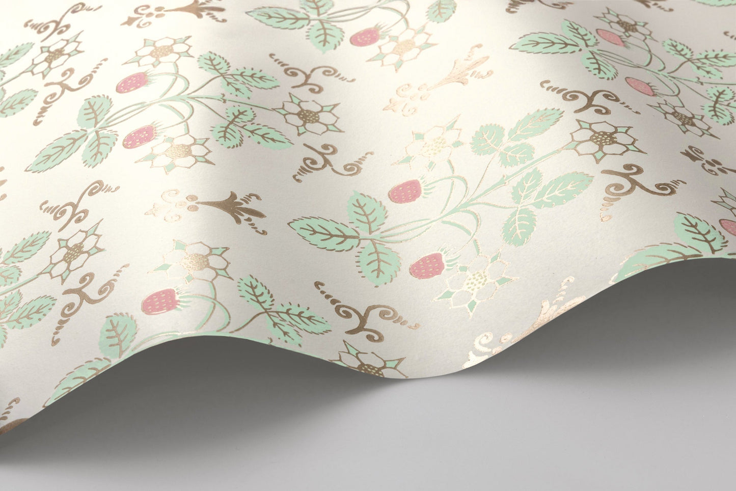 Cole & Son Strawberry - interior