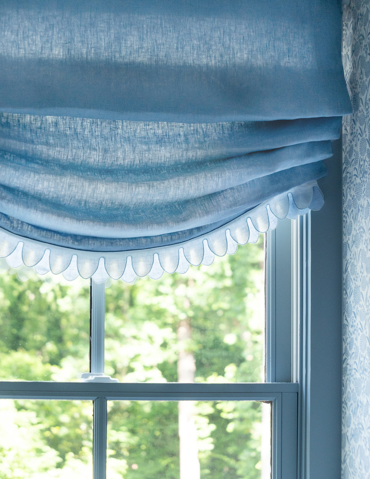 Samuel and Sons Ainsley Scalloped Border — scenography