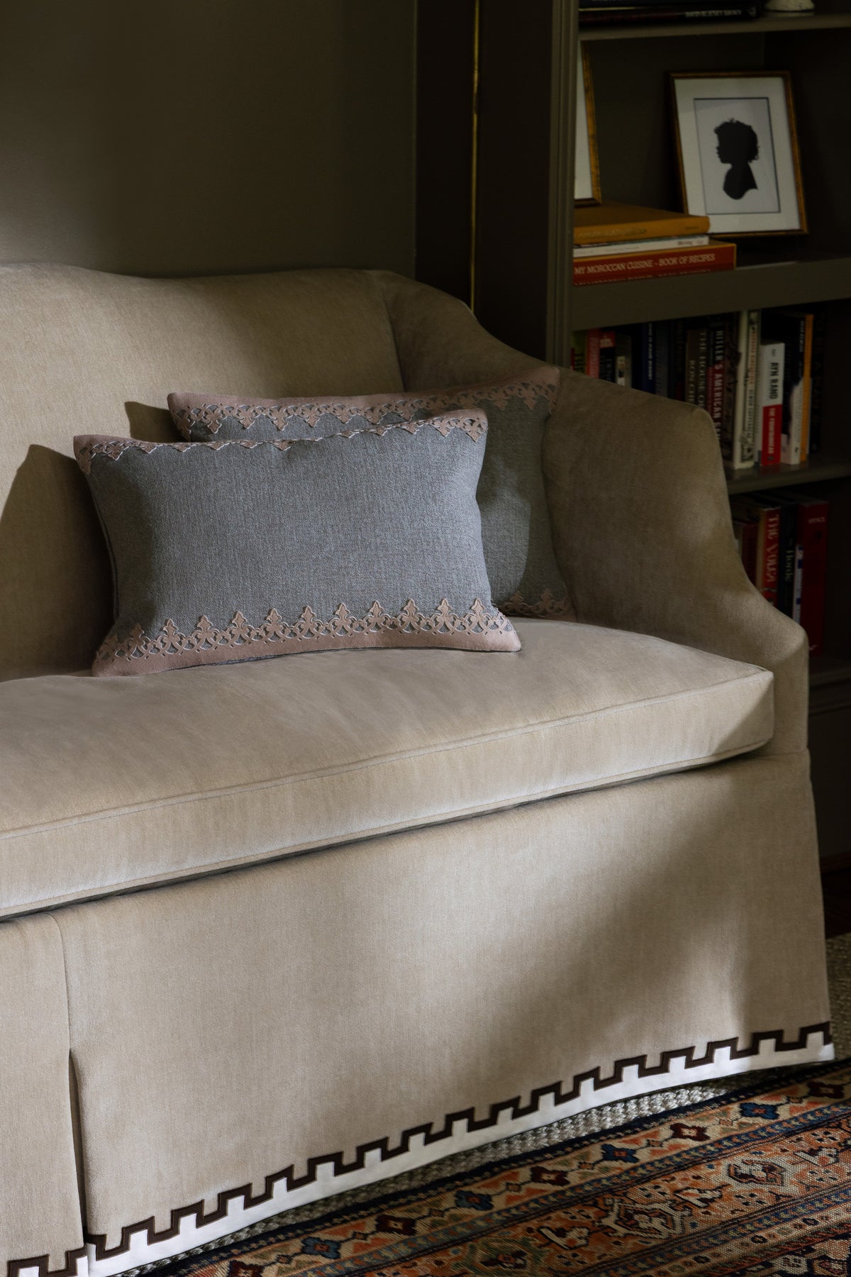 Samuel and Sons Finlay Scalloped Border — scenography
