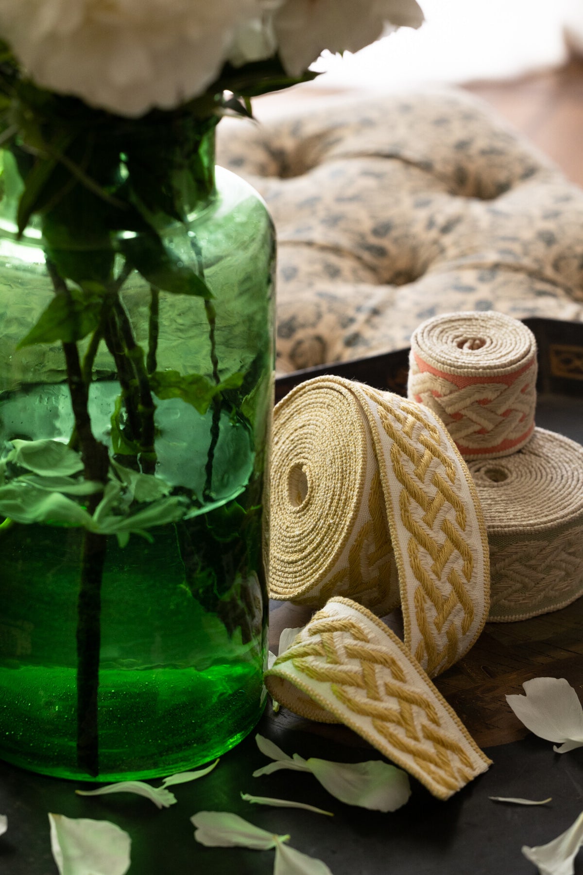 Samuel and Sons Dorset Braided Border — scenography