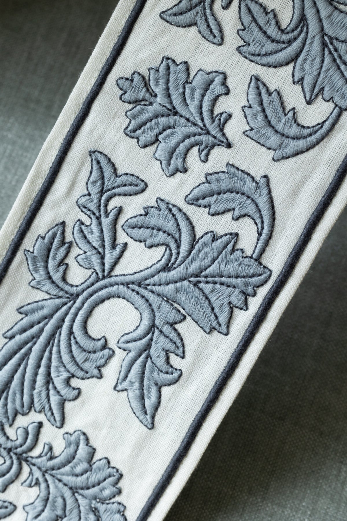 Samuel and Sons Dorset Embroidered Border — scenography