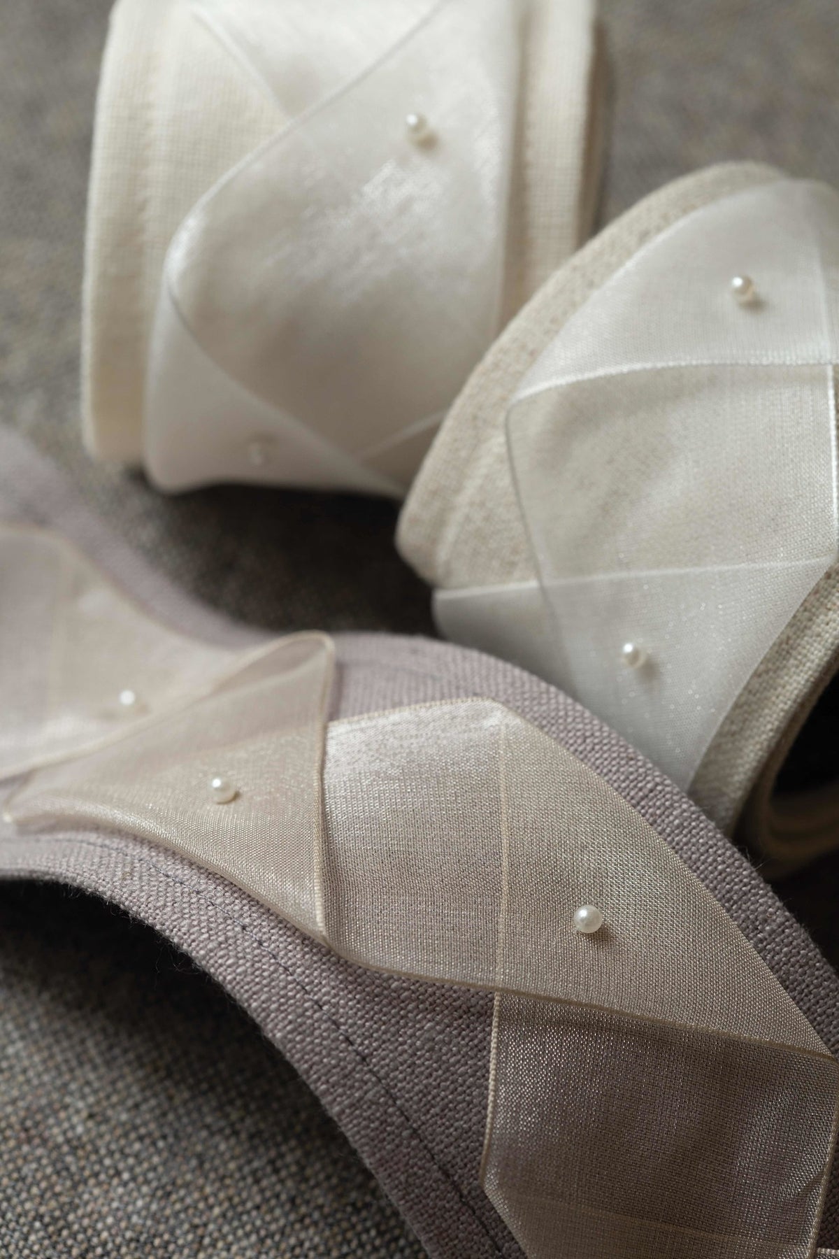 Samuel and Sons Sashay Appliqué Border — scenography