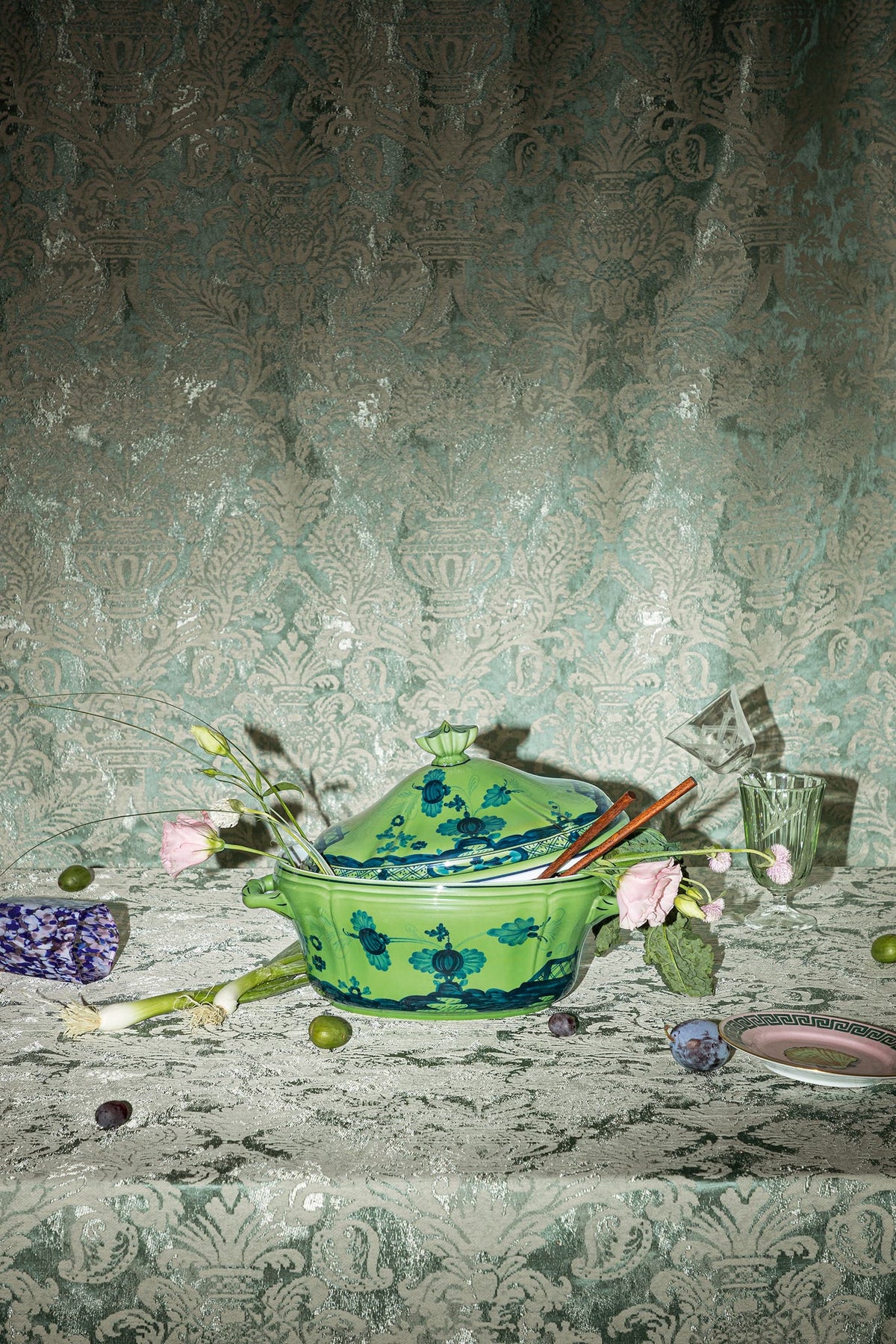Rubelli Damasco Gypsum — scenography