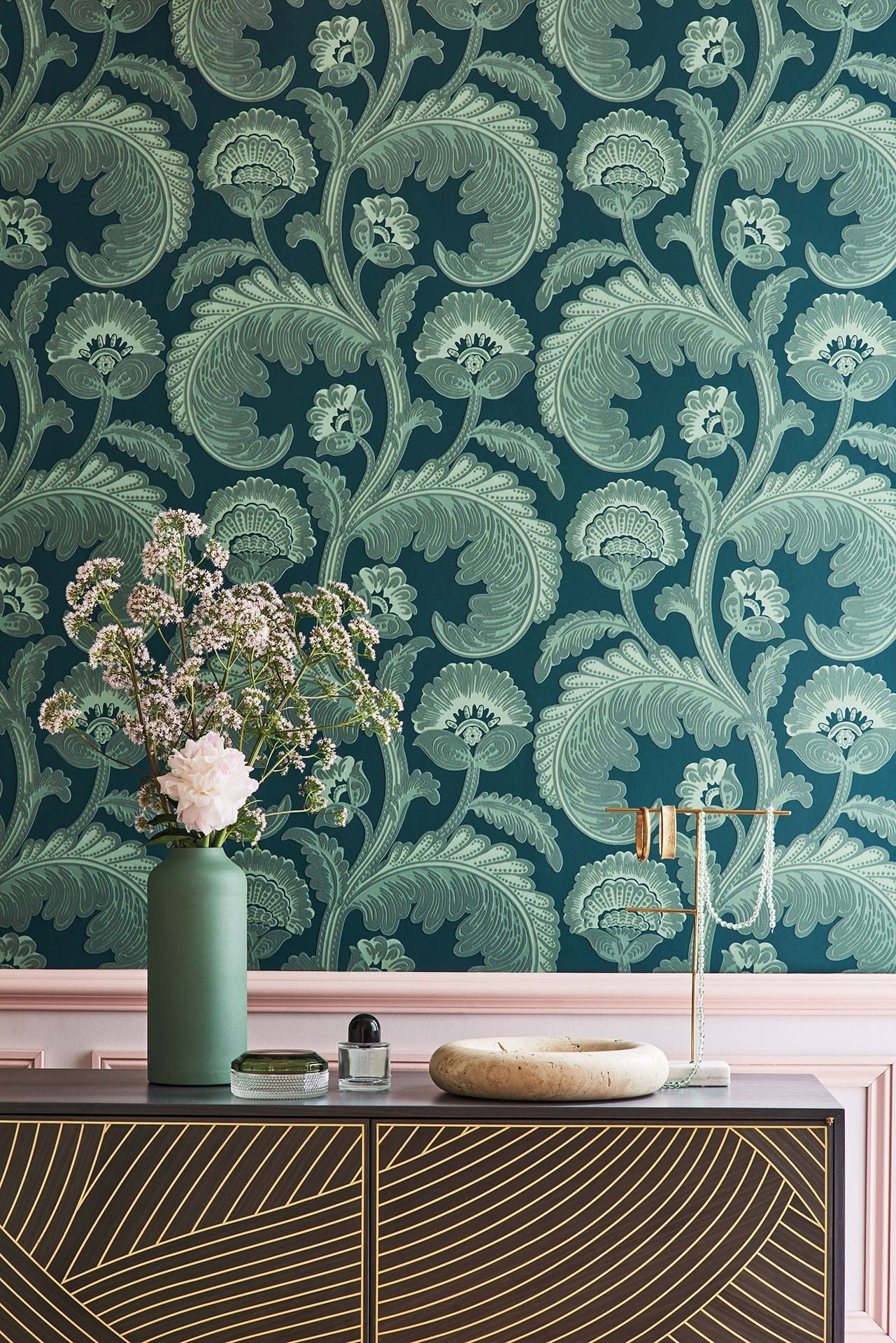 Cole & Son Fanfare Flock - interior