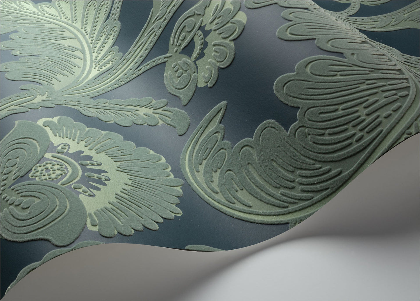 Cole & Son Fanfare Flock - interior