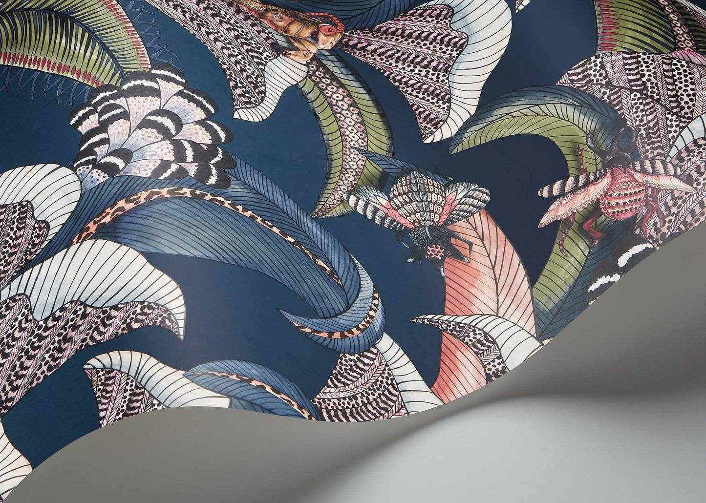 Cole & Son Hoopoe Leaves - interior