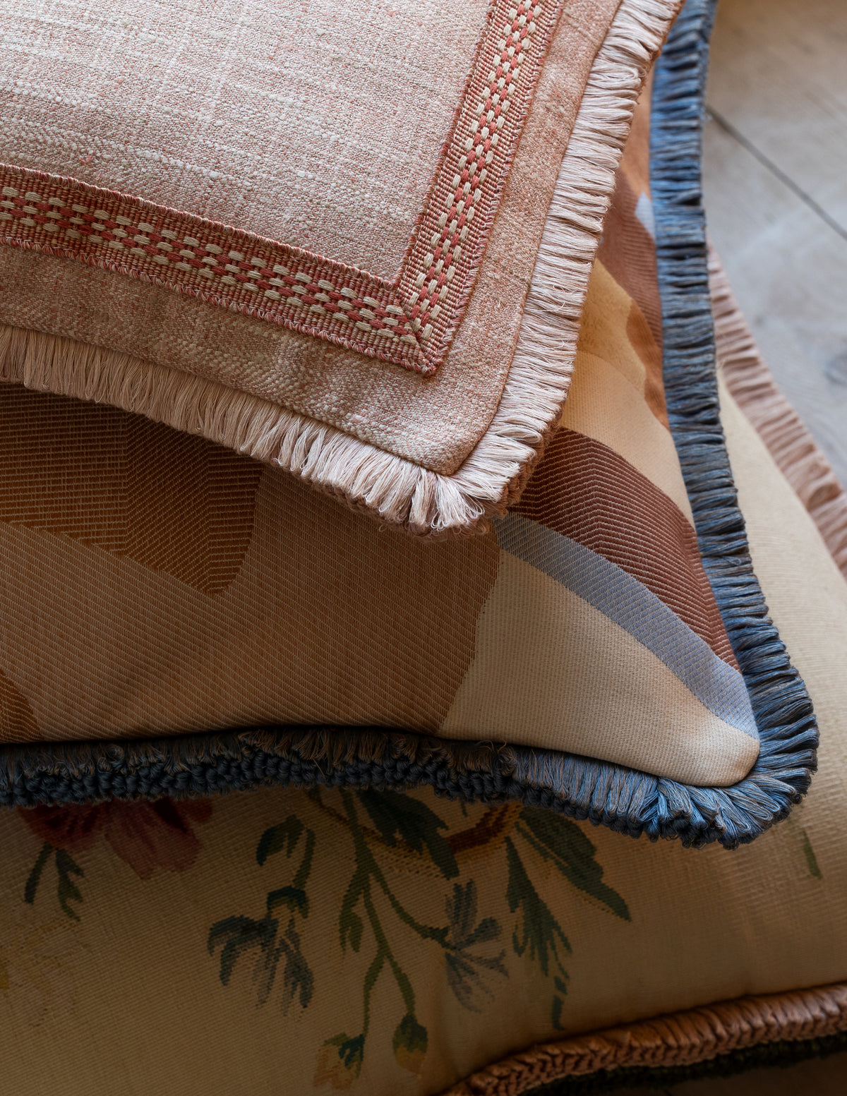 Samuel and Sons Ilana Loop Fringe — scenography