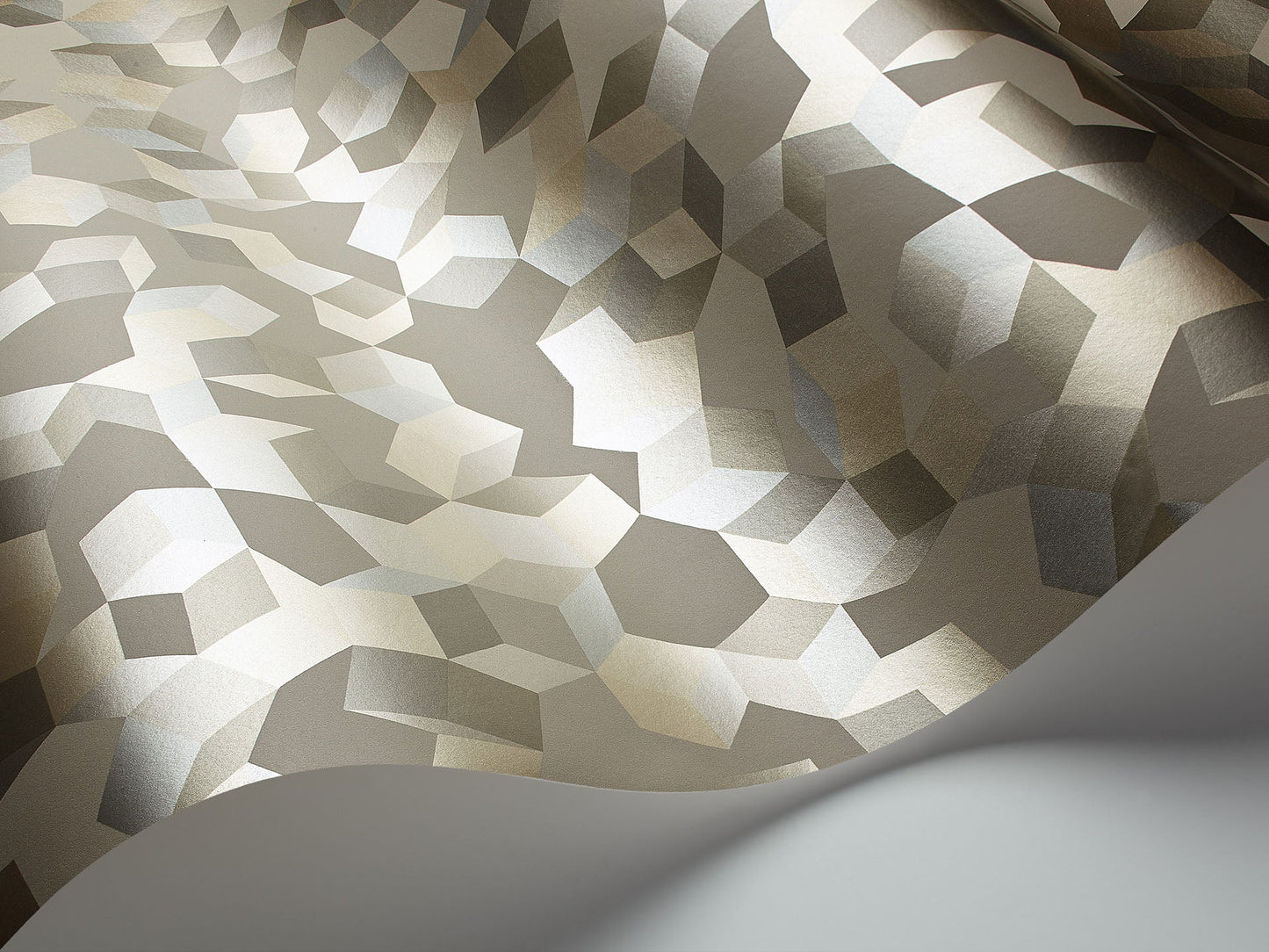 Cole & Son Ingot - interior